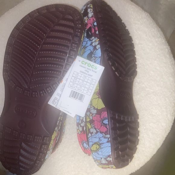 12 🔖 CROCS Classic Retro Floral Clog #208954 RARE - Picture 11 of 12
